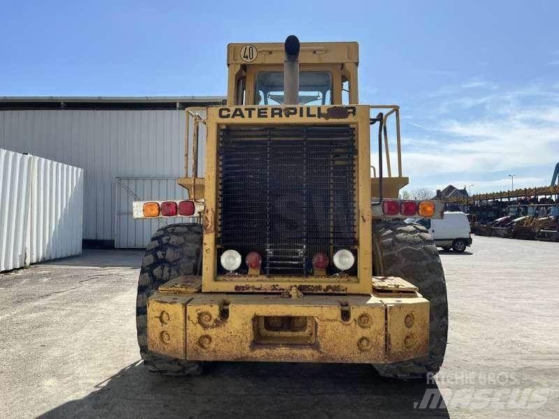 CAT 950B Колесни товарачи