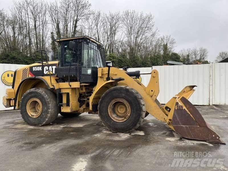 CAT 950K Колесни товарачи