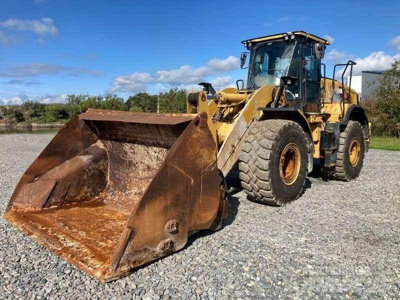 CAT 950M Колесни товарачи