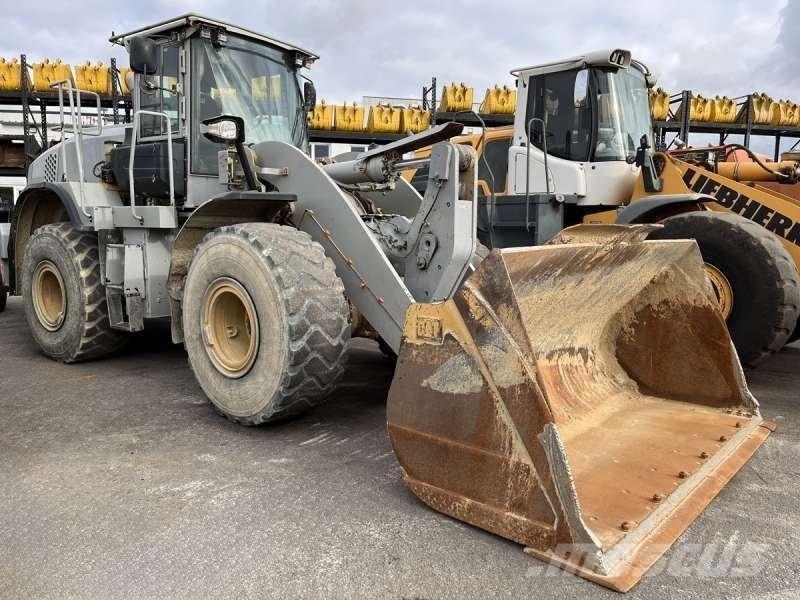 CAT 962K Колесни товарачи