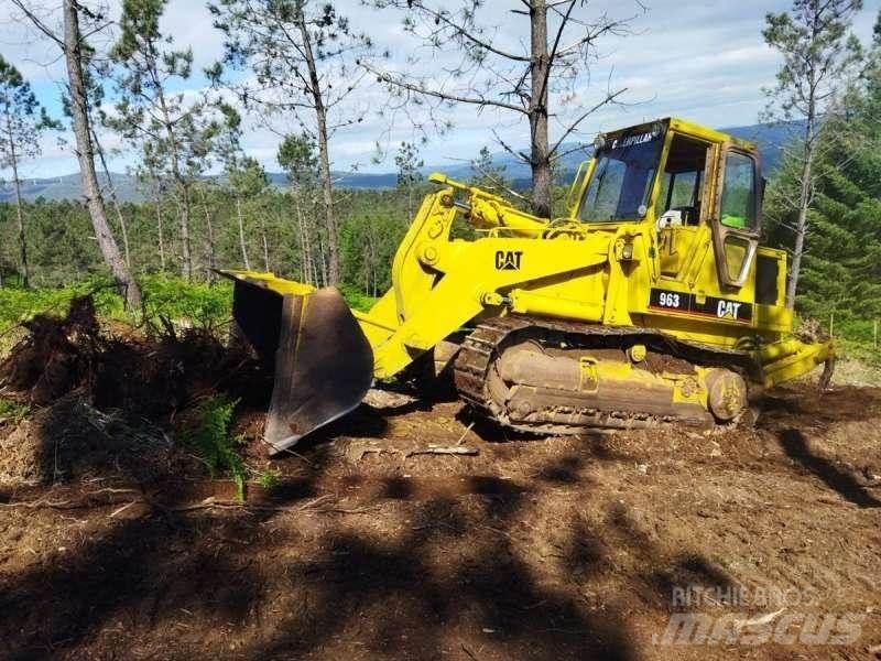 CAT 963 Верижен товарач