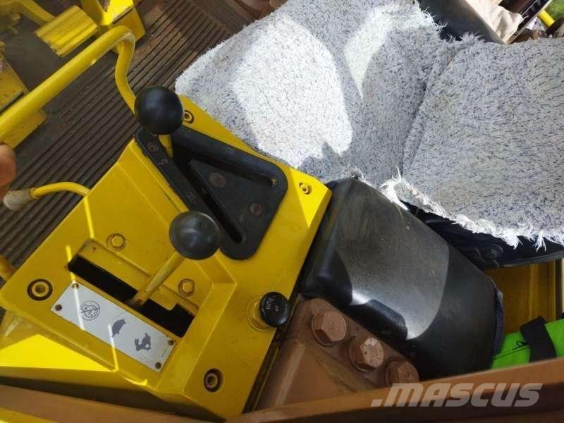 CAT 963 Верижен товарач