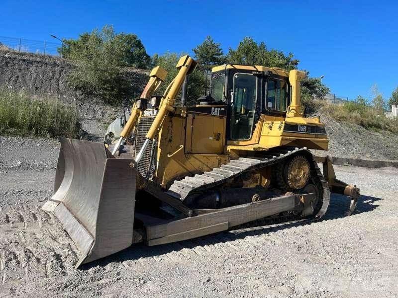 CAT D6RXL Верижни булдозери
