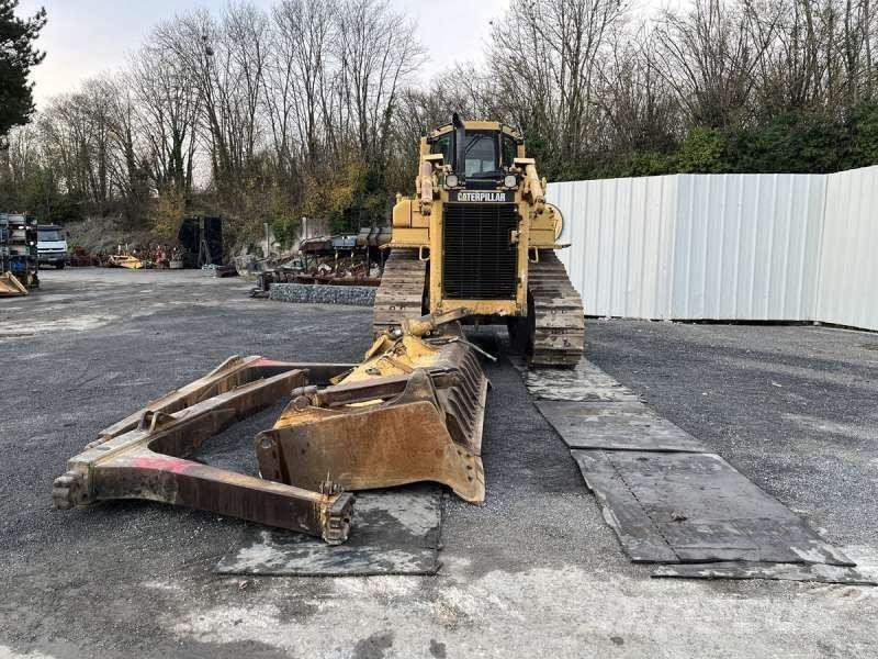 CAT D6RXL Верижни булдозери
