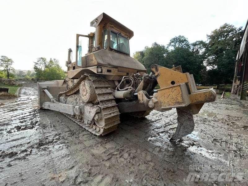 CAT D8L Верижни булдозери

