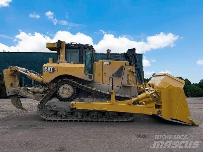 CAT D8T Верижни булдозери
