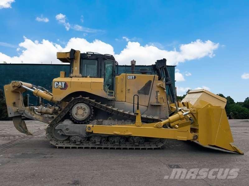 CAT D8T Верижни булдозери
