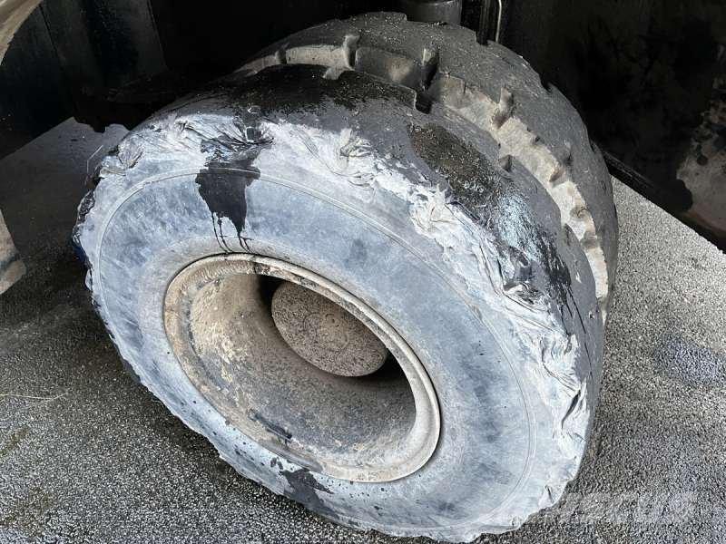 CAT M325D MH Оператори на отпадъци/индустрия
