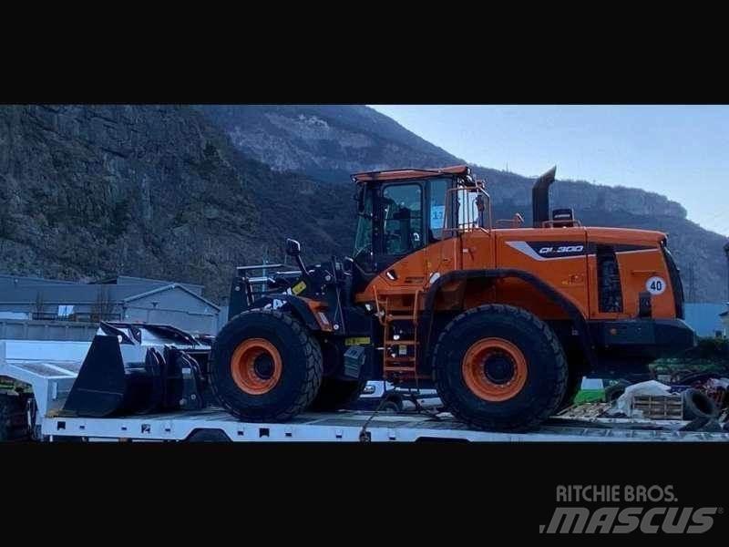 Doosan DL300 Колесни товарачи