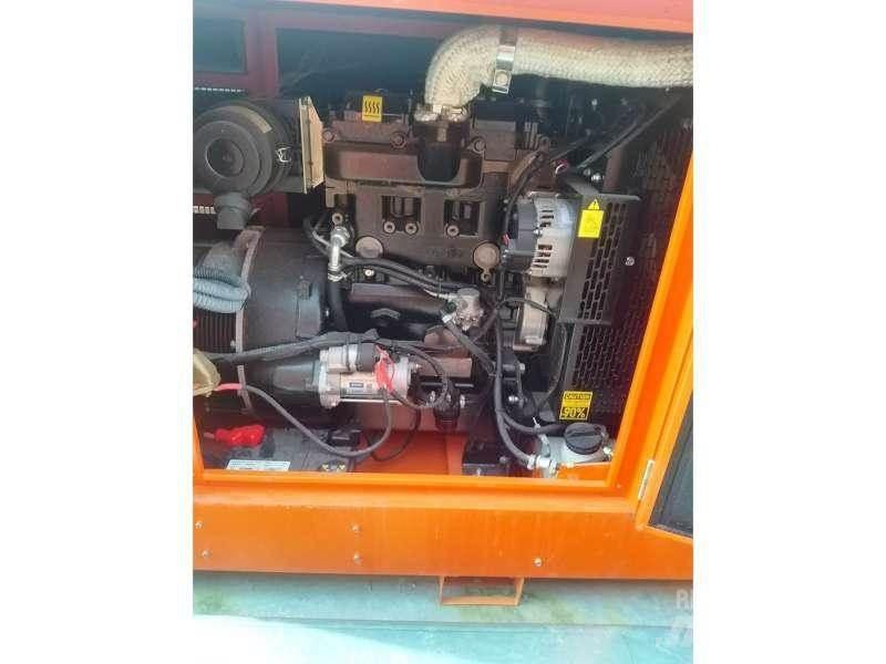  Gruau 22 KVA Дизелови генератори
