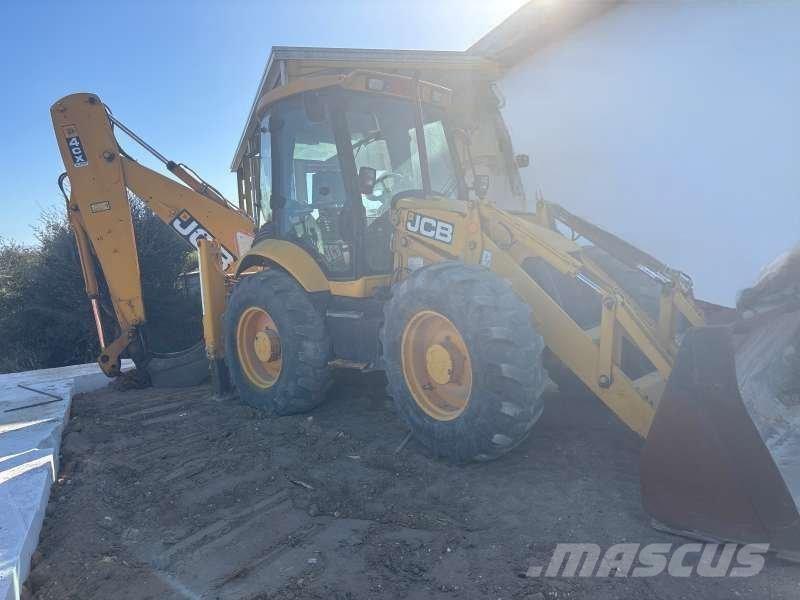 JCB 4CX Товарач със заден ексватор