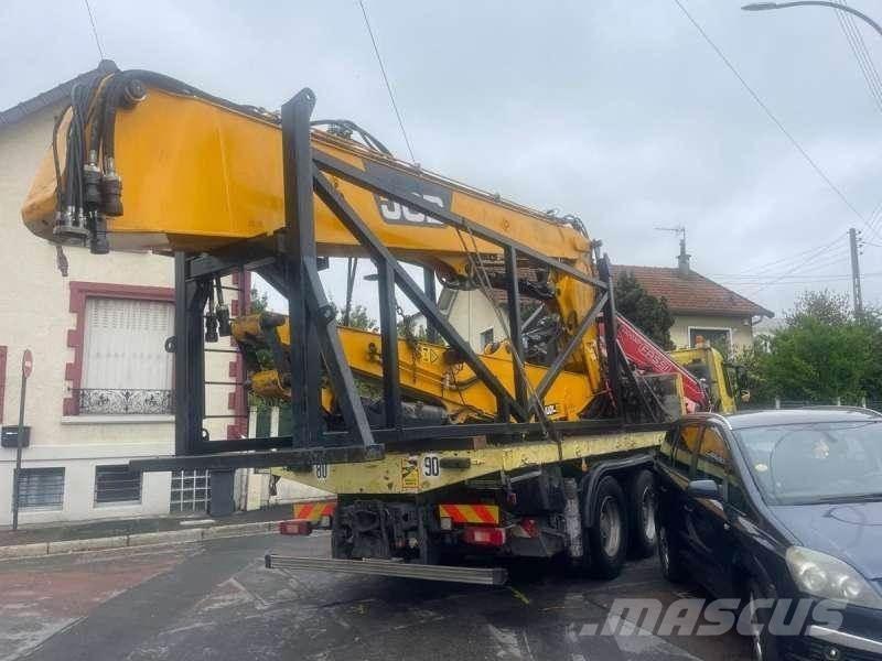 JCB JS360 Багери за разрушаване
