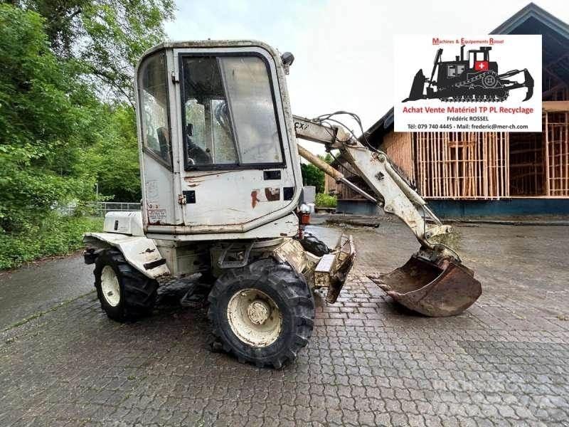 Mecalac 8CXI Колесни екскаватори