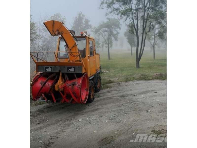 Rolba R200 Общински/универсални превозни средства
