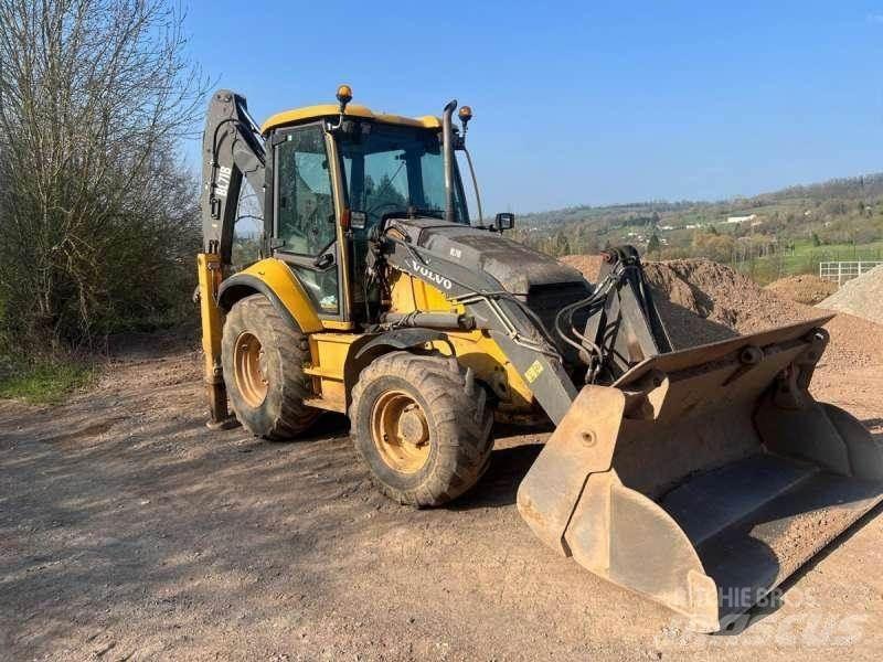 Volvo BL71B Товарач със заден ексватор