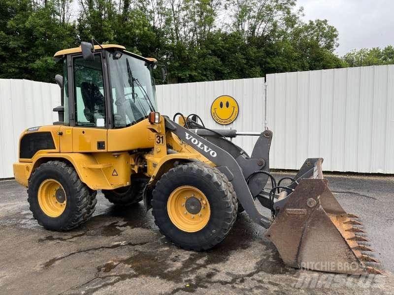 Volvo L30G Мини товарачи