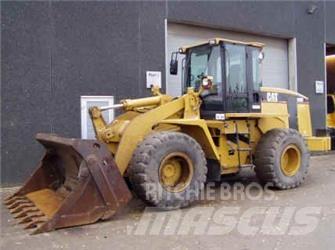 CAT 938G Колесни товарачи
