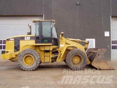 CAT 938G Колесни товарачи