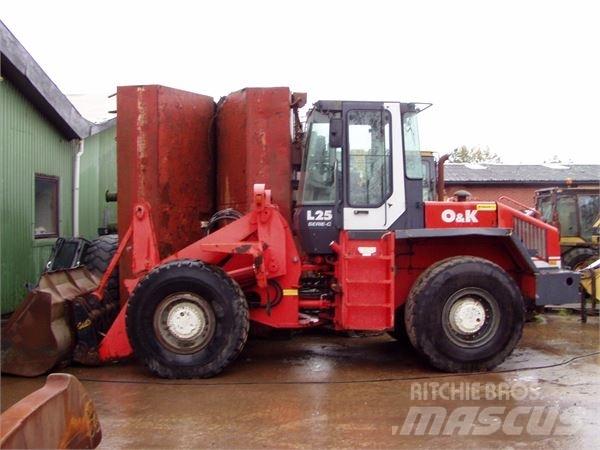 O&K L25C Колесни товарачи