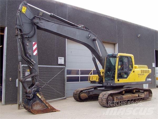 Volvo EC240BNLC Верижен екскаватор