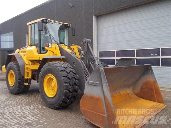 Volvo L110F Колесни товарачи
