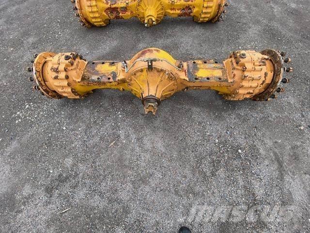 CASE 821 c axles Оси
