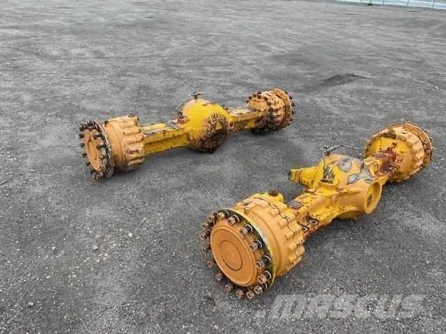 CASE 821 c axles Оси
