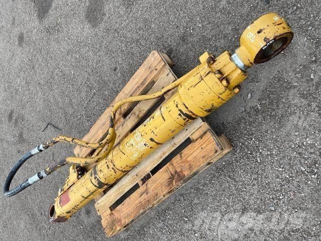 CAT 330 c , l-2060mm Хидравлични
