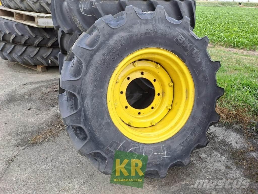 BKT 320/85R20 855 Колелета/Гуми