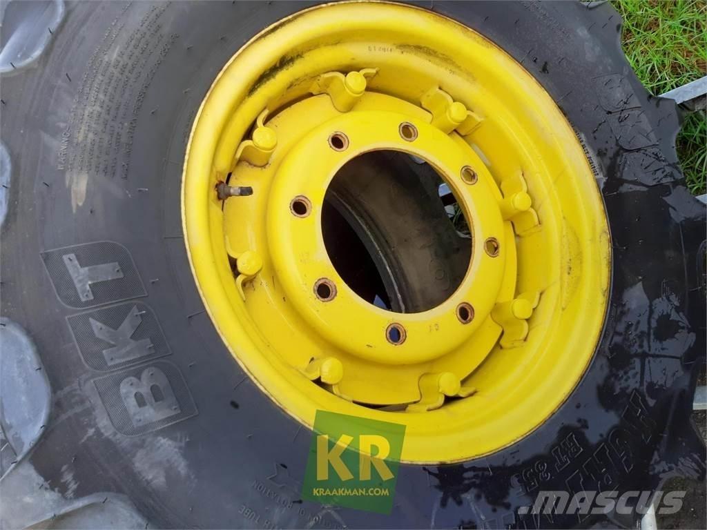 BKT 320/85R20 855 Колелета/Гуми