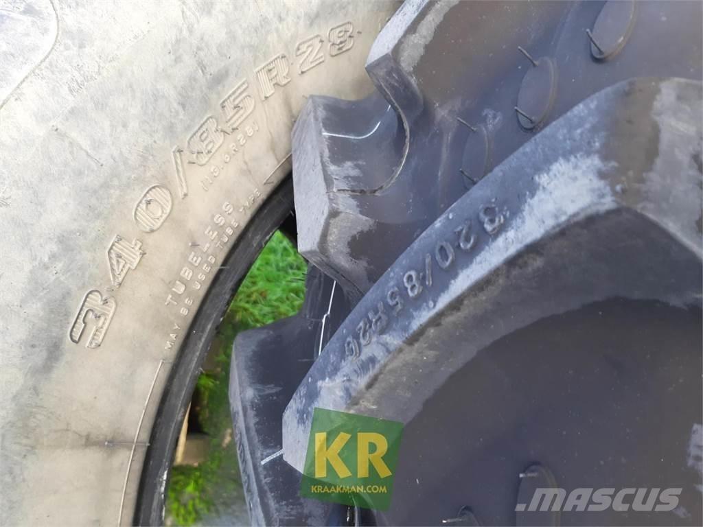 BKT 320/85R20 855 Колелета/Гуми