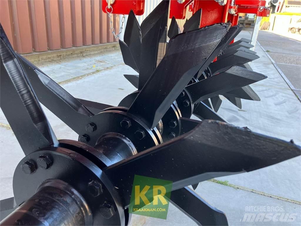 Evers GB-300 Оборудване за аериране и отстраняване на мъртви листа от тревни площи