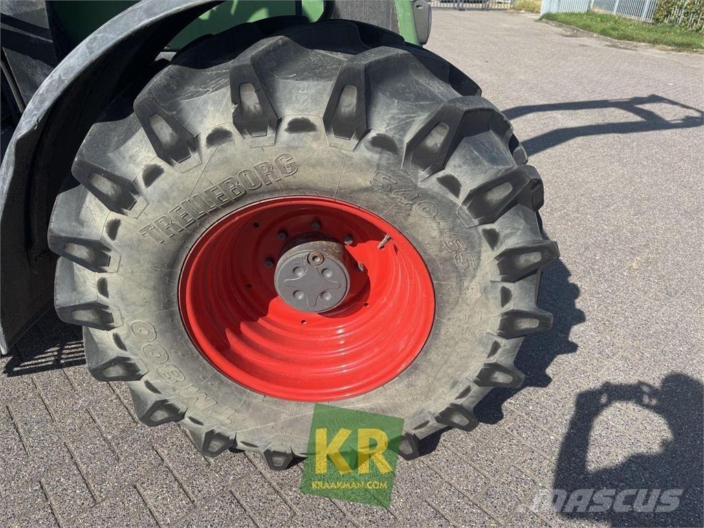 Fendt 716 Vario Трактори