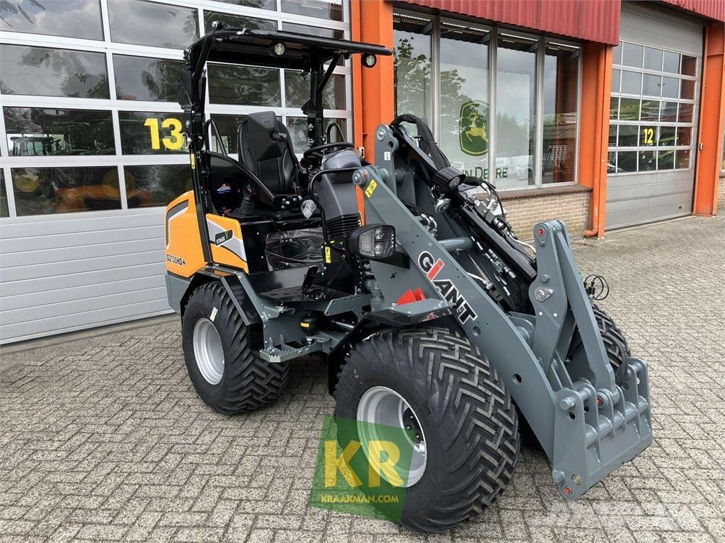 GiANT G2700 HD Челни товарачи и багери