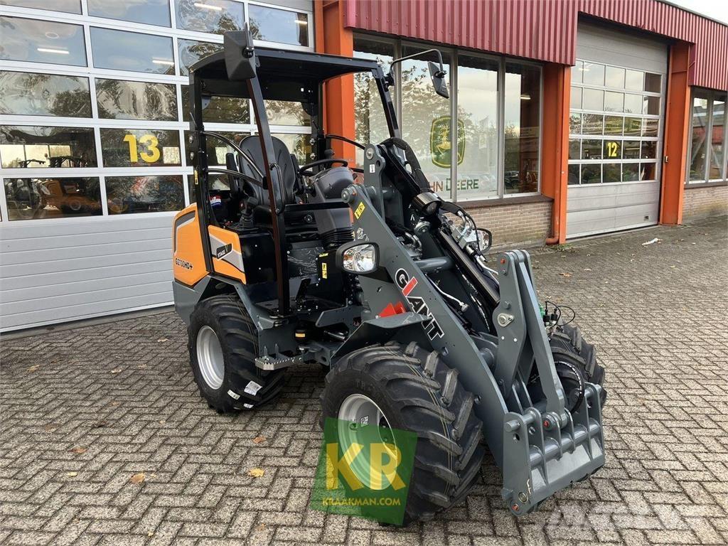 GiANT G2700 HD+ Челни товарачи и багери