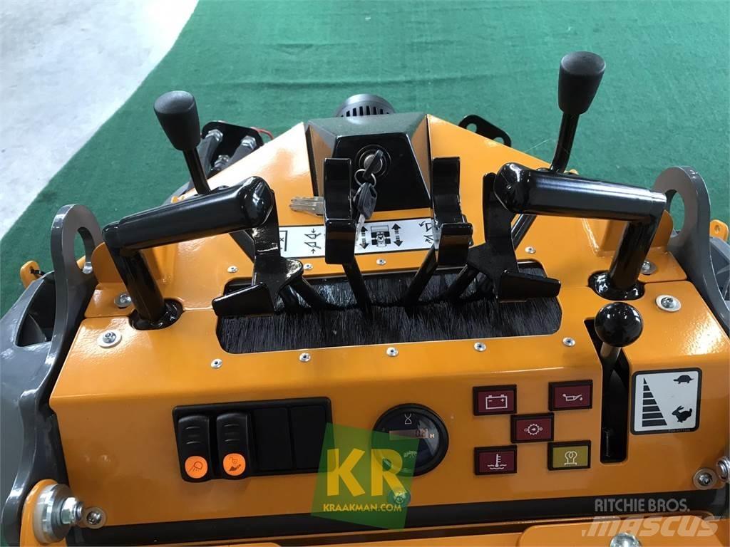 GiANT SK252D Челни товарачи и багери