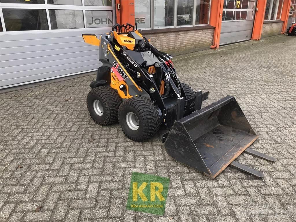GiANT SK252D Челни товарачи и багери