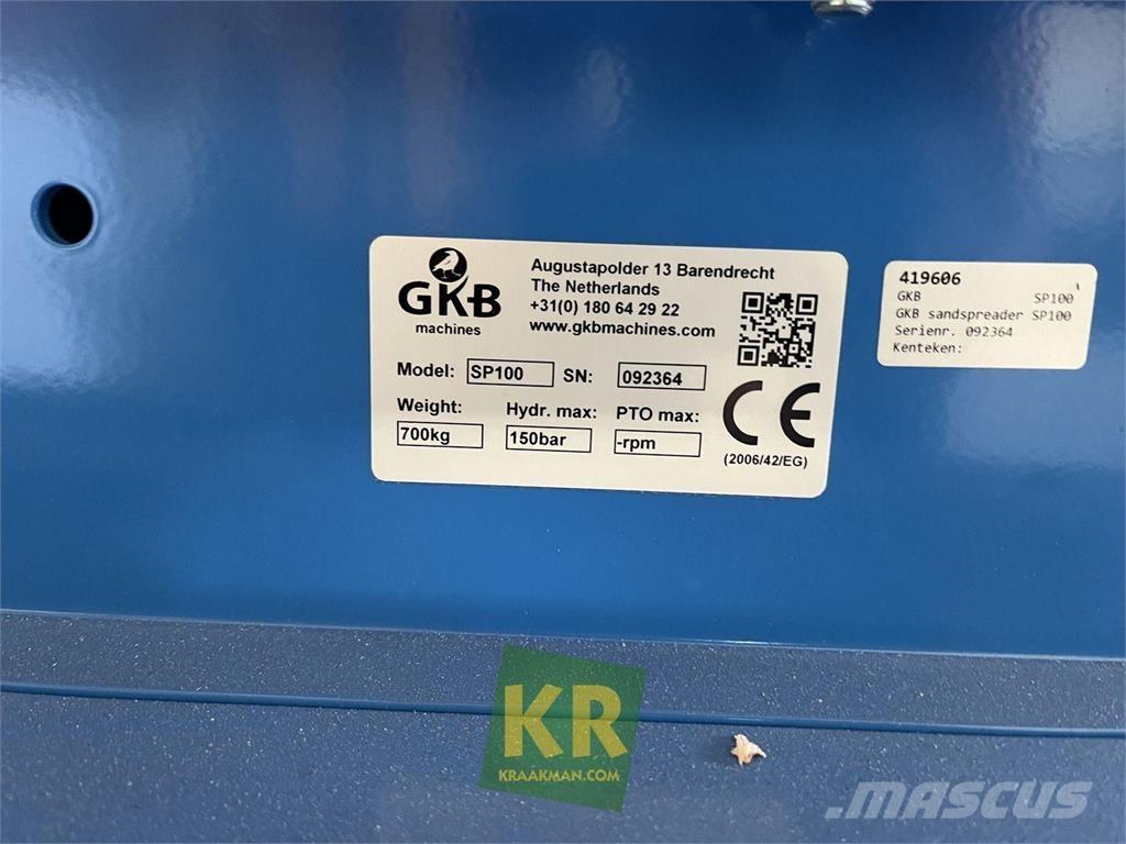  GKB Sandspreader Разстилачки на пясък и сол
