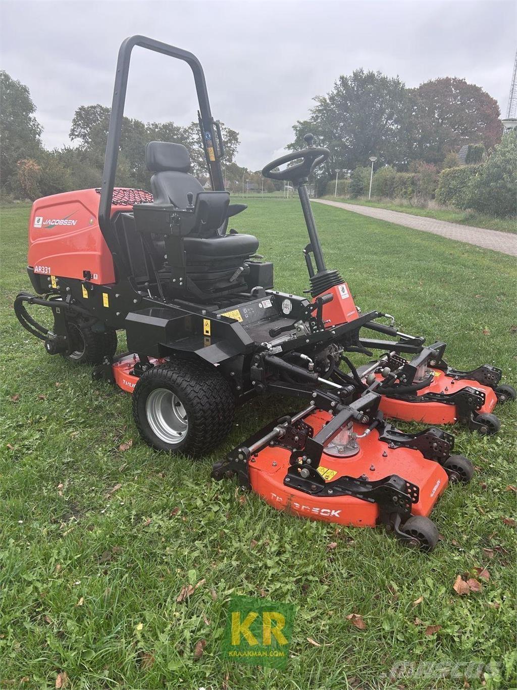 Jacobsen AR331 Косачки за околни терени на голф игрища