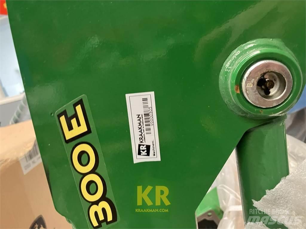 John Deere 300E Челни товарачи и багери