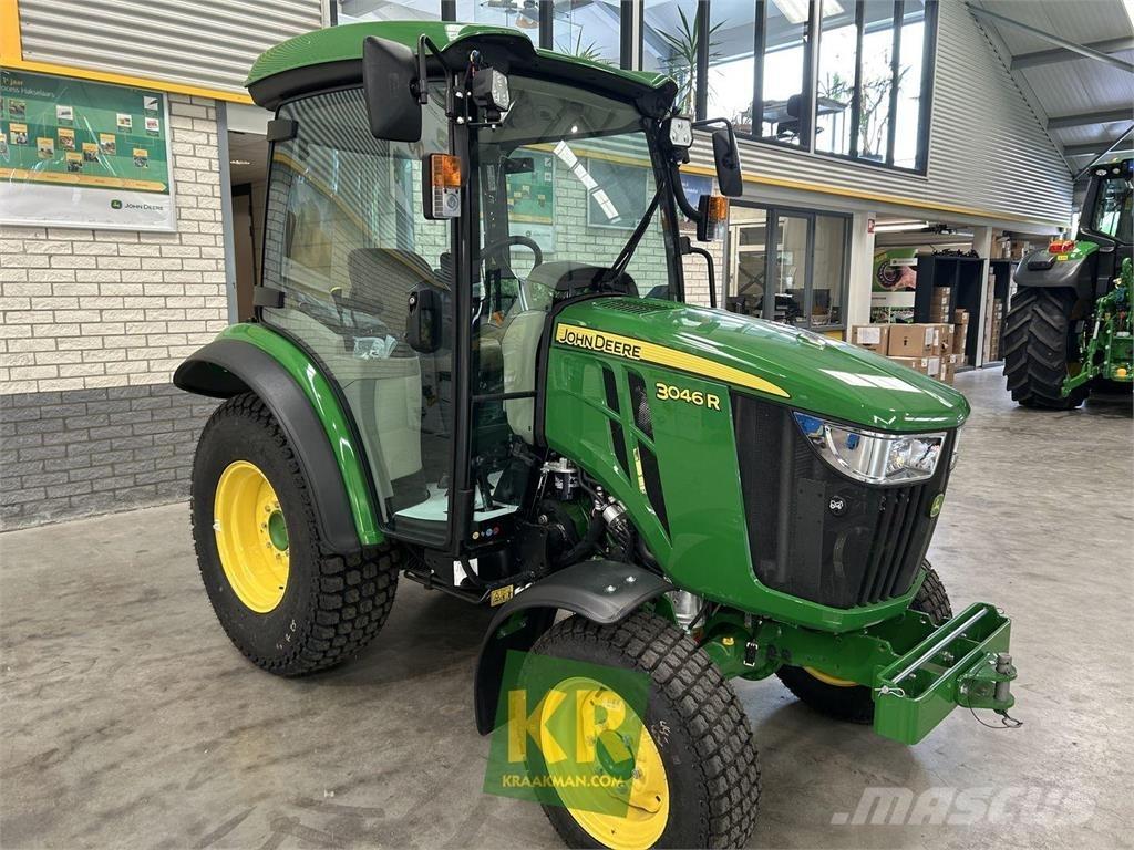 John Deere 3046R Компактни трактори