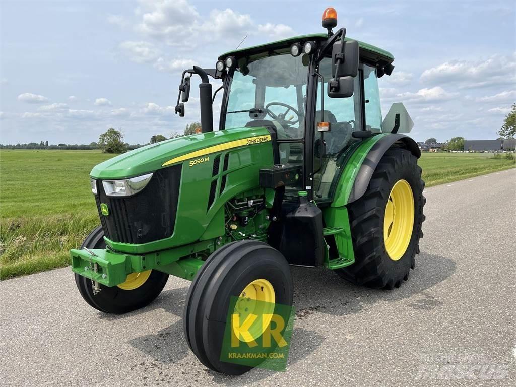 John Deere 5090M Трактори