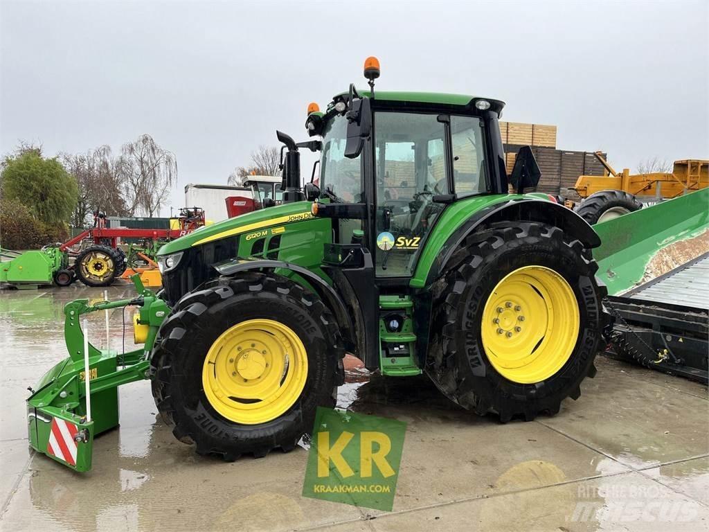 John Deere 6120M Трактори