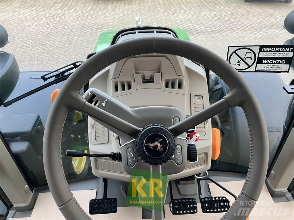 John Deere 6120M Трактори