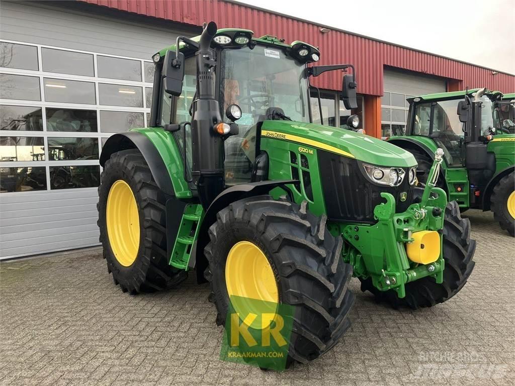 John Deere 6120M Трактори