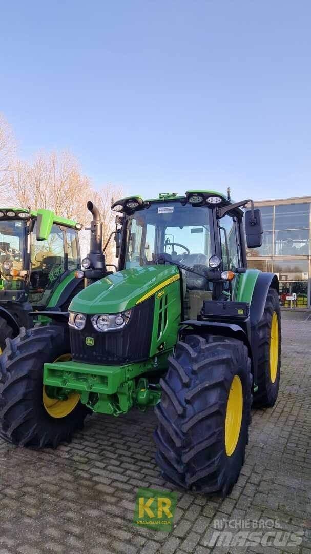 John Deere 6120M Трактори