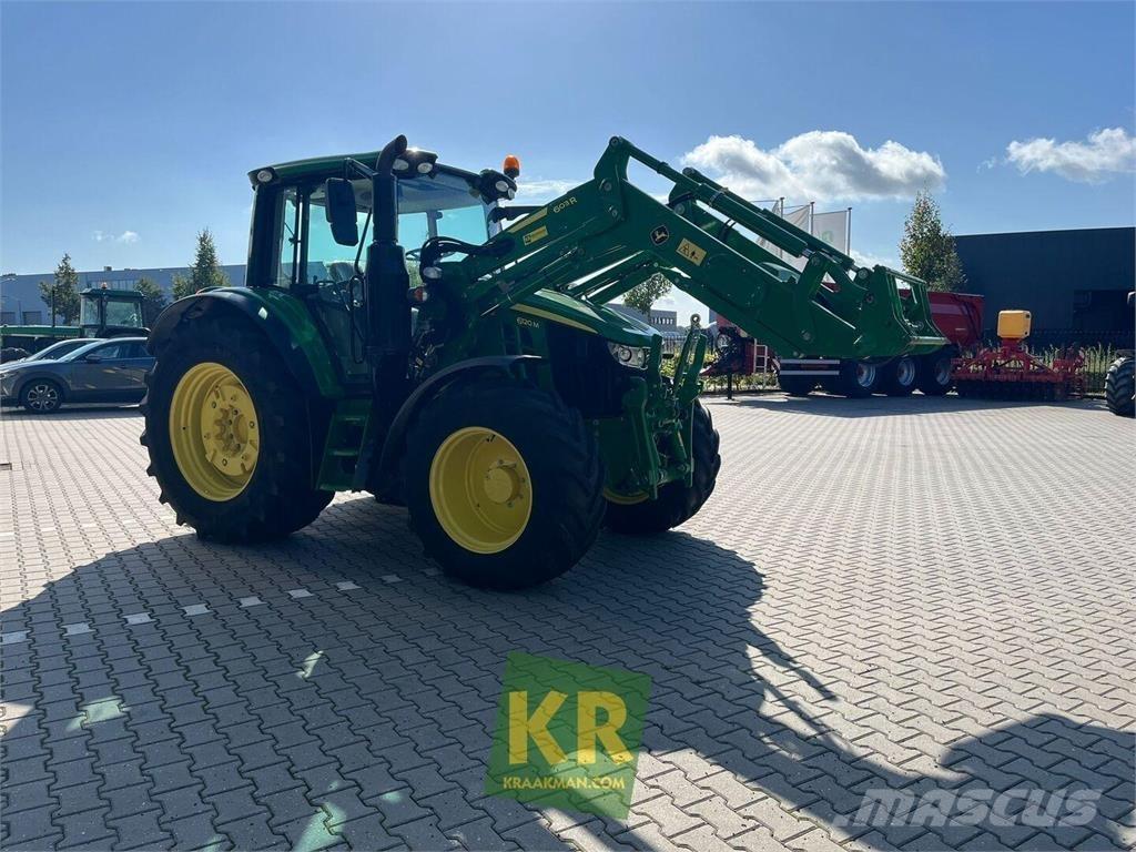 John Deere 6120M Трактори