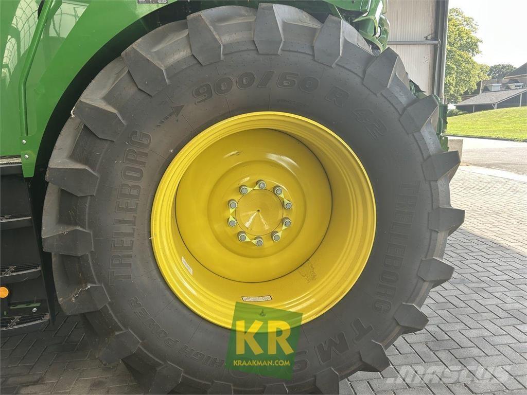 John Deere 8400 Фуражни комбайни