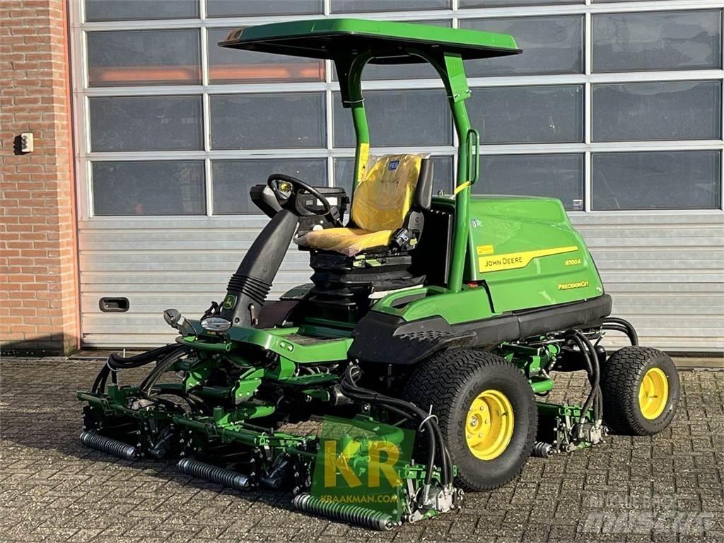 John Deere 8700A Косачки за Greens