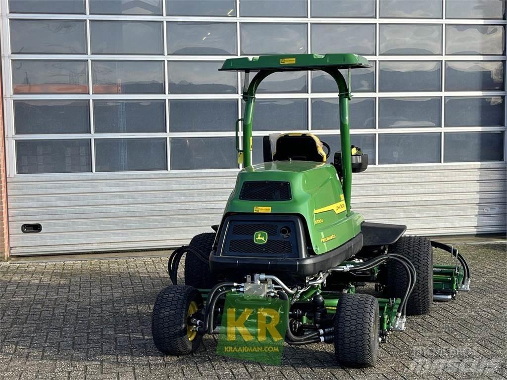 John Deere 8700A Косачки за Greens